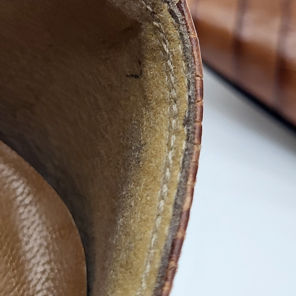 Stuart Weitzman tan basket weave reptile brown trim pump Size 7 - Picture 14 of 14